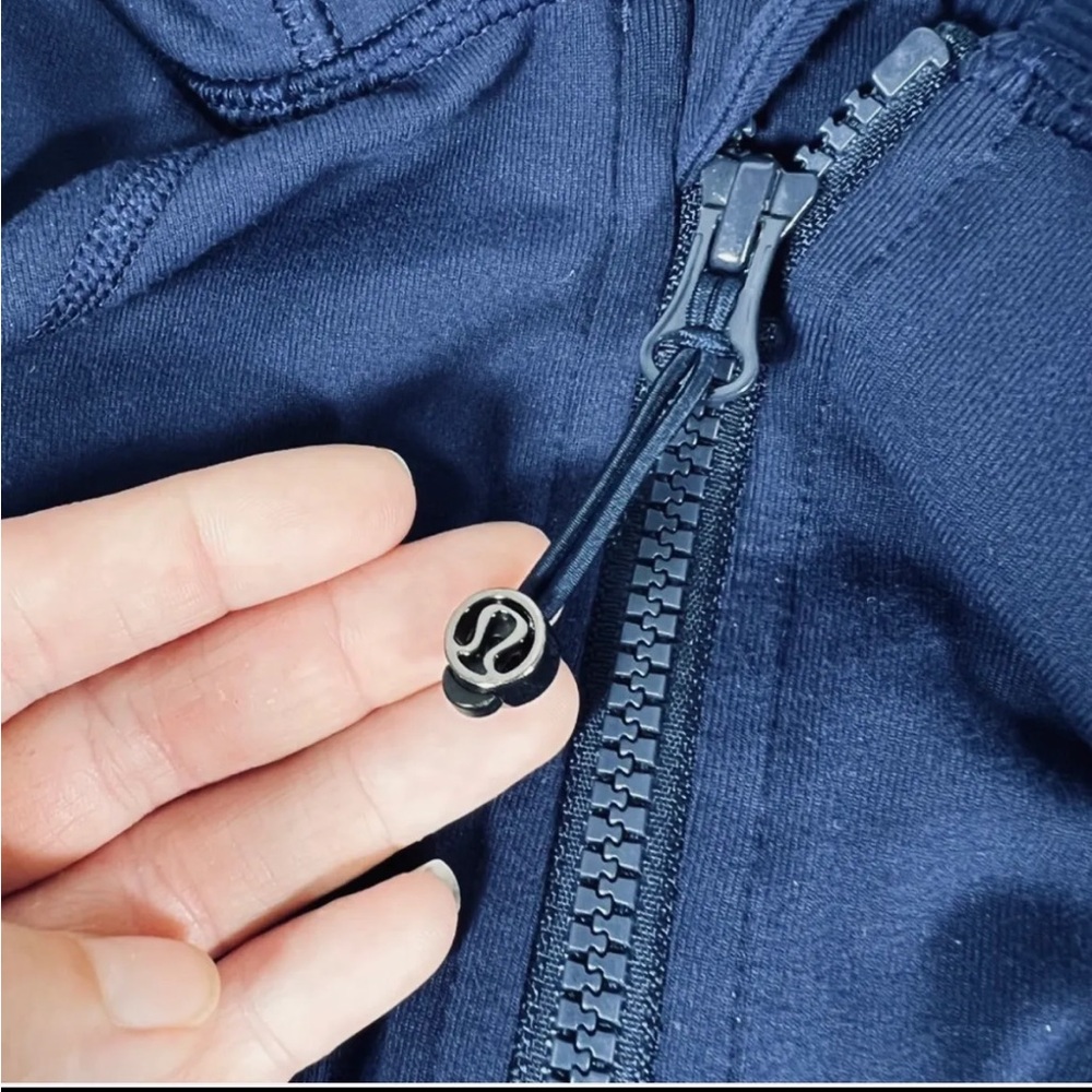 Lululemon navy blue hooded Long Jacket - Picture 3 of 16